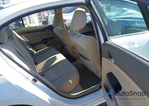 2010 Honda Accord 2.4 Lx z USA, uszkodzony, nr VIN 1HGCP2F31AA197120